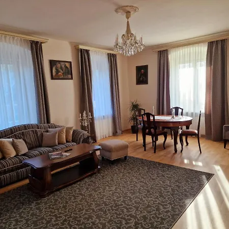 Bed and Breakfast Palais Kneissl  Burgau Exterior foto